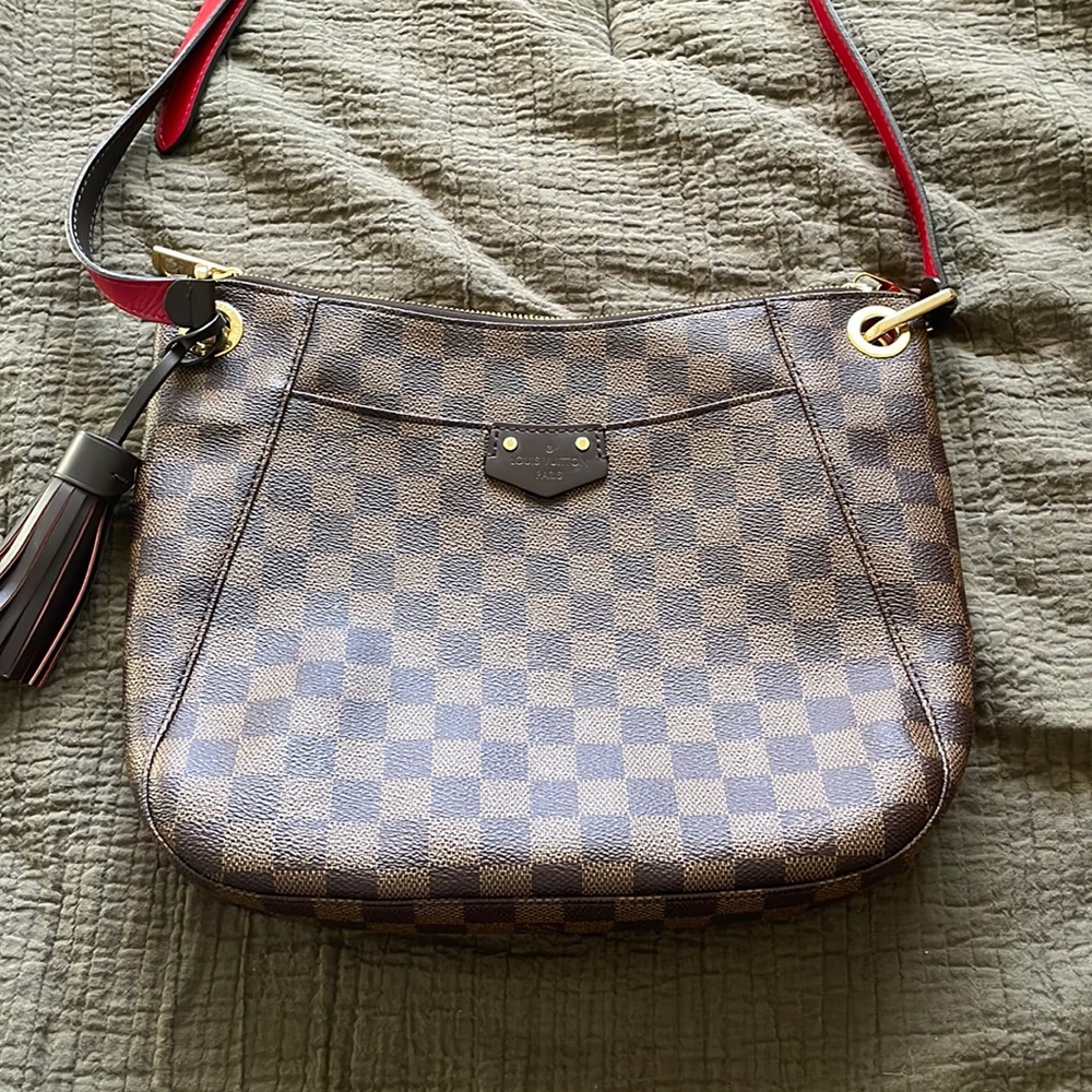 Louis Vuitton South Bank Besace